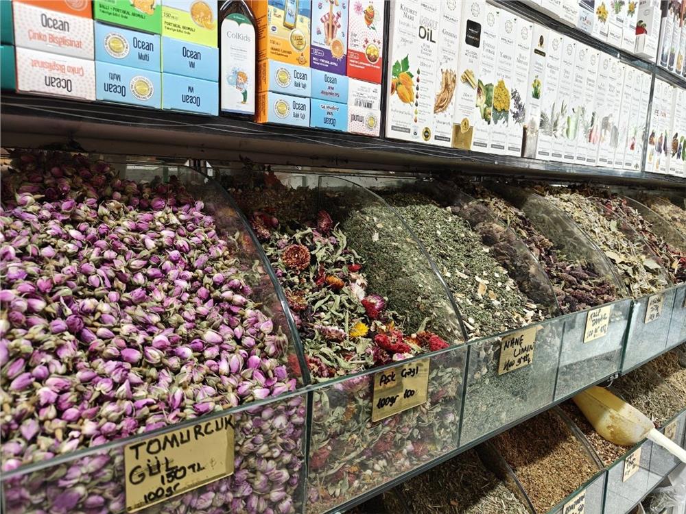 Geçmeyen öksürüğe ‘bitkisel' karışım