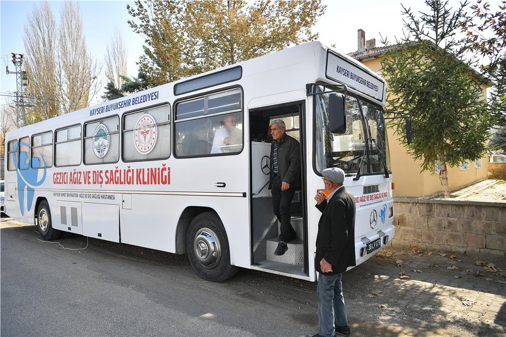 Gezici Ağız ve Diş Sağlığı Kliniği vatandaşın ayağına gidiyor