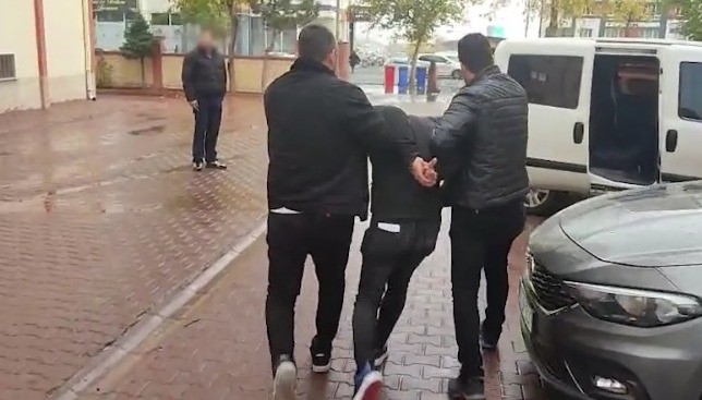 Hırsızlık suçundan aranan ve 12 yıl 7 ay hapis cezası bulunan şahıs yakalandı