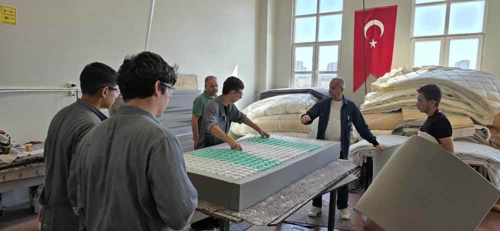 ORAN desteğiyle Kayseri’de kurulan yatak üretim hattı eğitimden dayanışmaya dönüştü