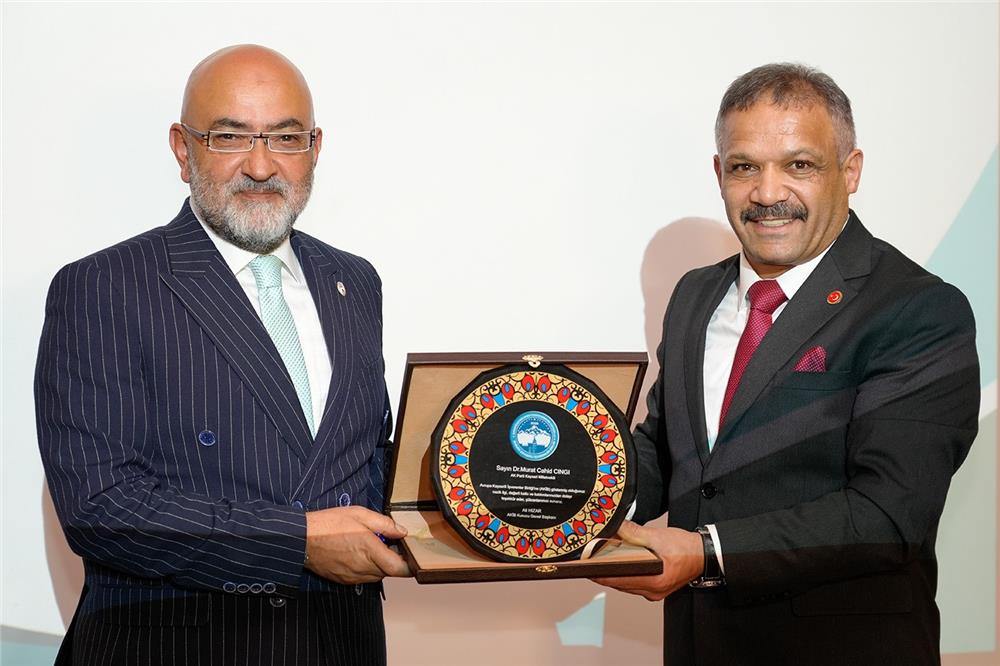 Avrupa’daki Kayserililerden net mesaj: Milletvekilimiz Murat Cahid Cıngı’yı asla yalnız bırakmayız