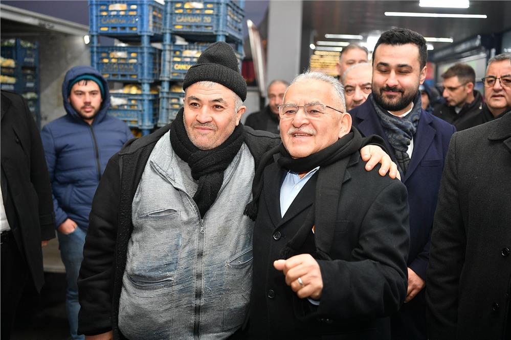 Büyükkılıç'tan Hal Kompleksi'ne sabah mesaisi