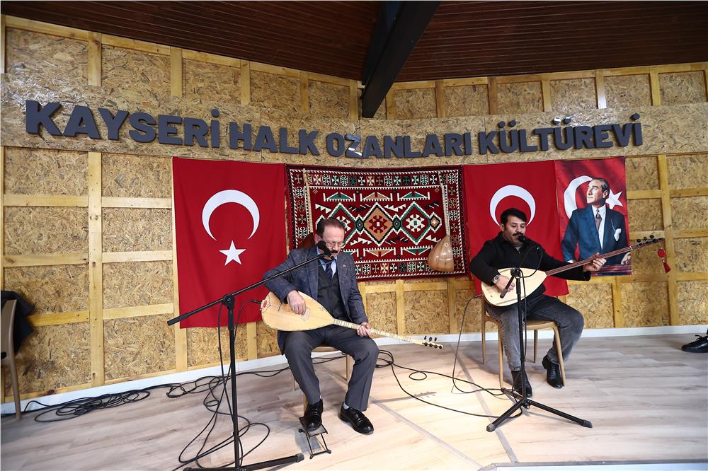 Büyükşehir, 33 kadın muhtarı anlamlı günde bir araya geldi