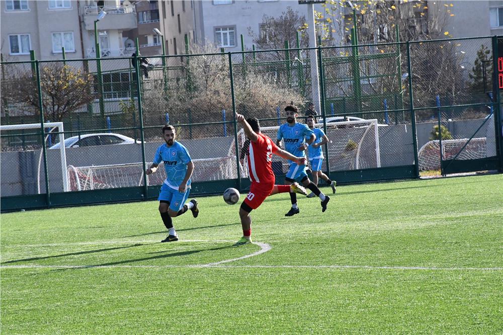 Döğergücü FK 3 puanı 5 golle aldı