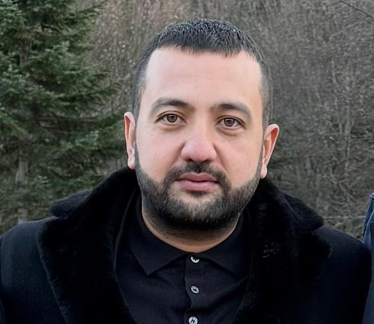 İş İnsanı Cemil Demirel bu kez çocukların içini ısıttı