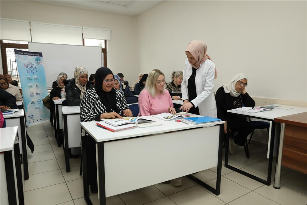 Kayseri Büyükşehir’den Türk Dili’ne güçlü katkı