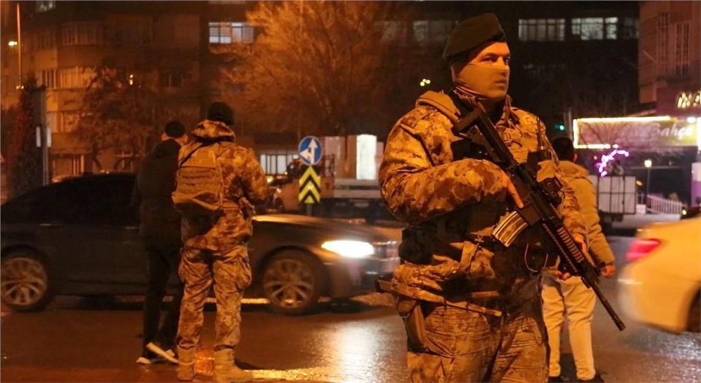 Kayseri emniyetinden yılbaşı öncesi sıkı denetim: Bin 16 şahıs sorgulandı