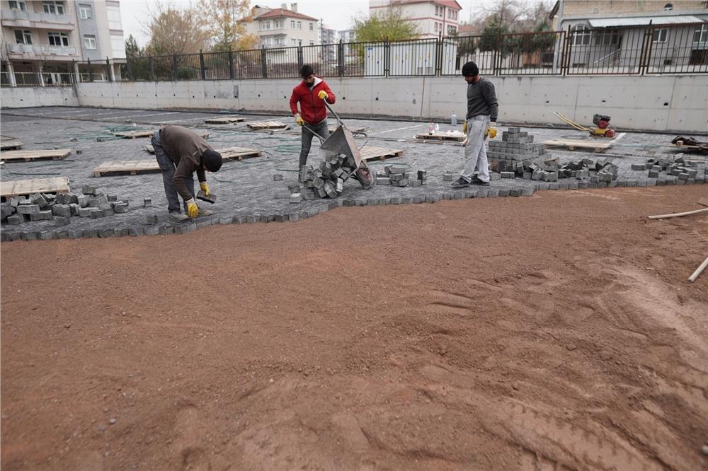 Melikgazi'de yaşam alanları modern görünüme kavuşuyor