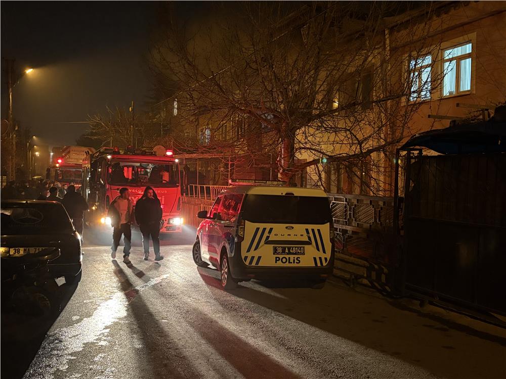 Mutfakta çıkan yangın korkuttu