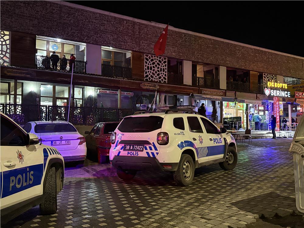 Oyun salonunda çıkan kavga kanlı bitti: 1 ağır yaralı