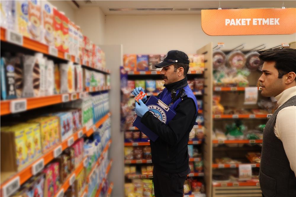 Talas’ta zabıtadan yeme içme yerlerine sıkı denetim