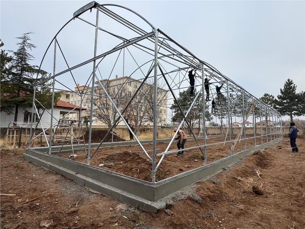 Büyükşehir'den Bünyan'a 460 bin TL'lik tarımsal hamle: akıllık sera eğitime açıldı