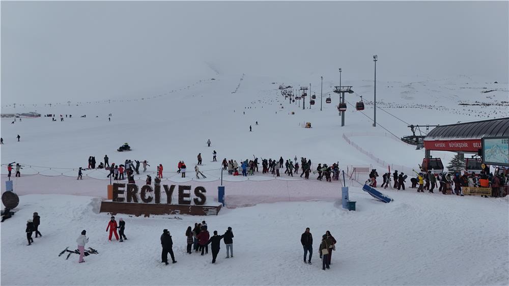 Erciyes’e ziyaretçi akını