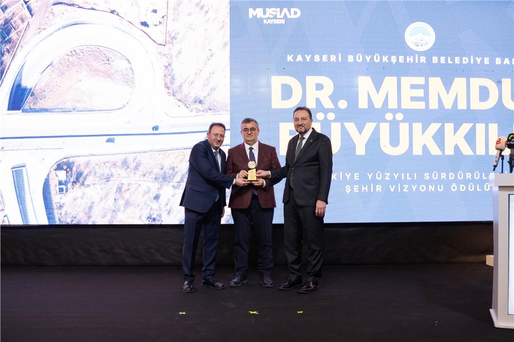 Kayseri Büyükşehir, 2025'i ödüllerle taçlandırdı
