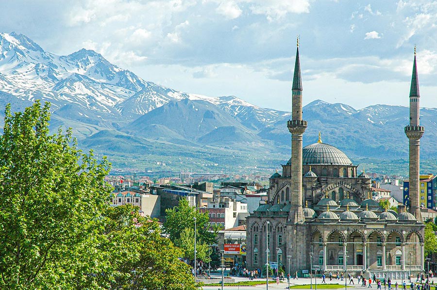 Kayseri protokolünden 10 Ocak Çalışan Gazeteciler Günü mesajları