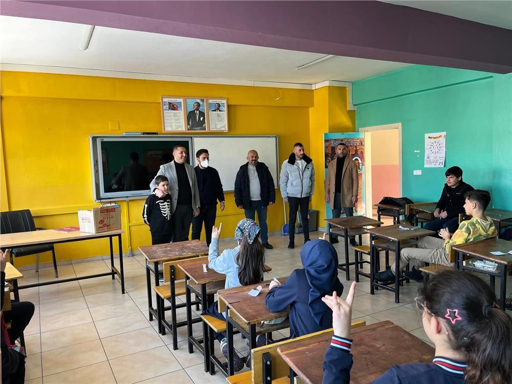 Kayseri Ülkü Ocakları'ndan Türk gençliğine büyük sağlık hamlesi: 2 bin öğrenciye sağlık taraması