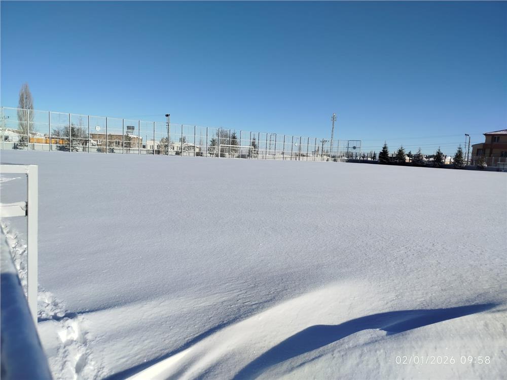 Kayseri’de amatör maçlara kar engeli