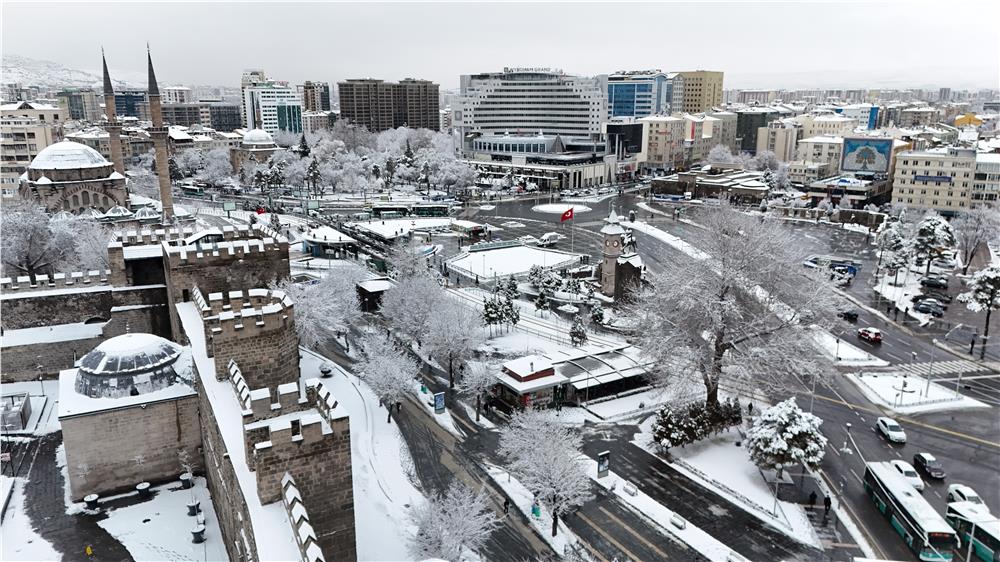 Kayseri'de kar güzelliği