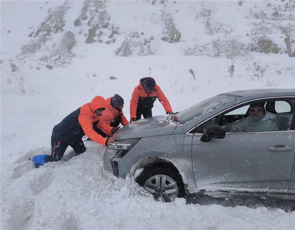 Kayseri'de mahsur kalan 117 kişi kurtarıldı