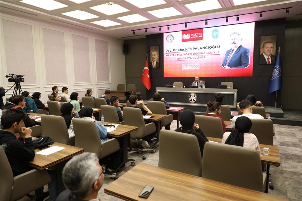 Mektep Melikgazi'de eğitim alan gençler topluma ışık olacaklar