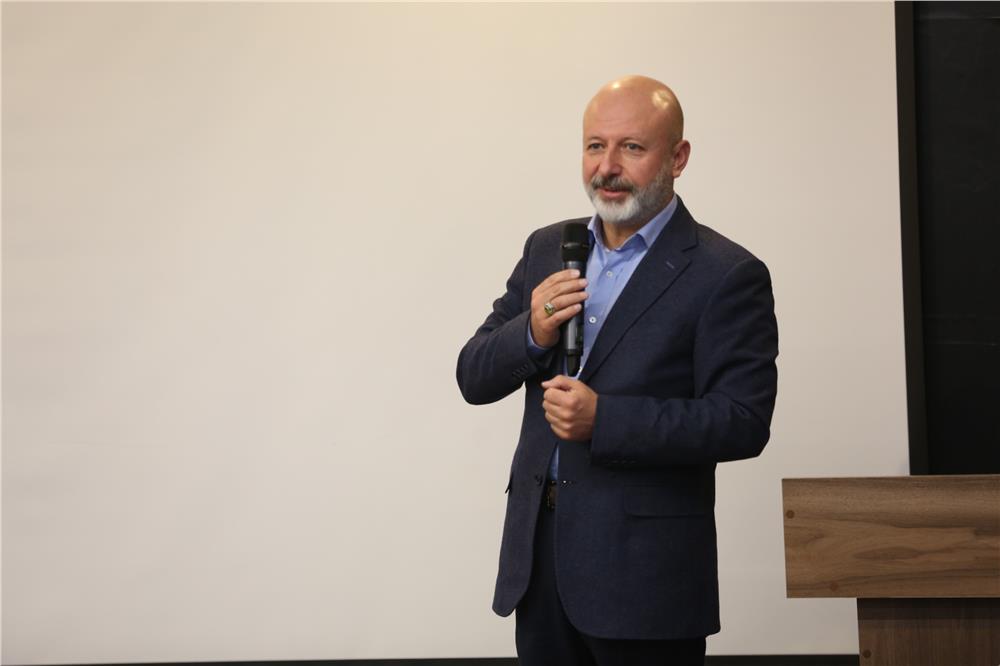 Başkan Çolakbayrakdar: Yeşil şehir vizyonunu bilgiyle büyütüyoruz