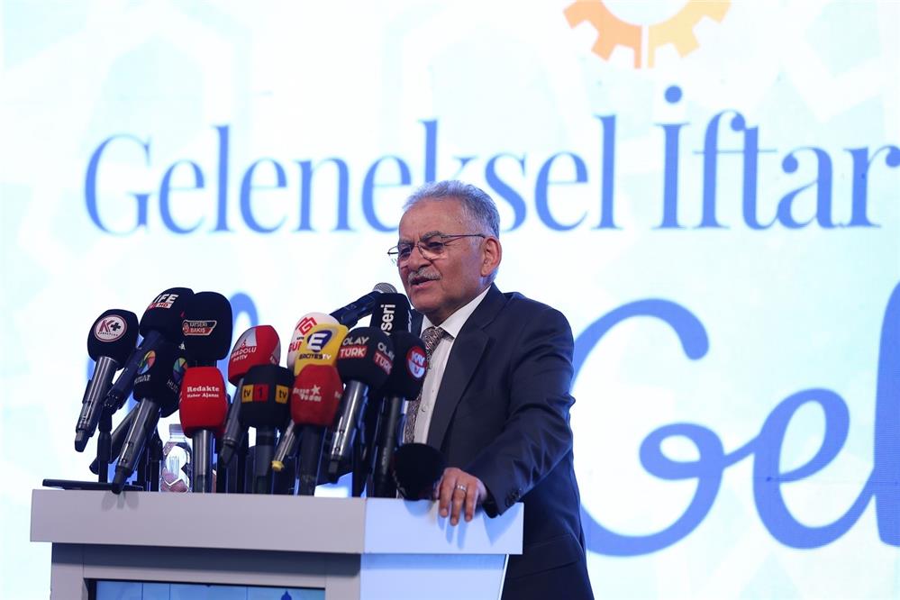 Büyükkılıç, kahraman jandarmalarla iftar sofrasında buluştu