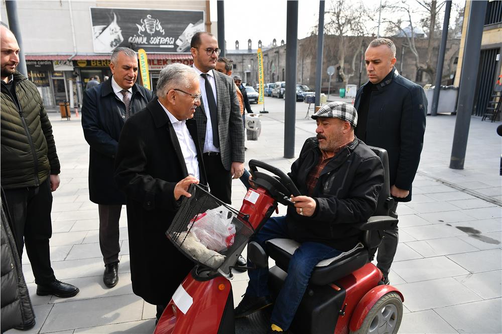 Büyükkılıç, Suriçi Camikebir Kentsel Dönüşüm Projesi’nde incelemelerde bulundu