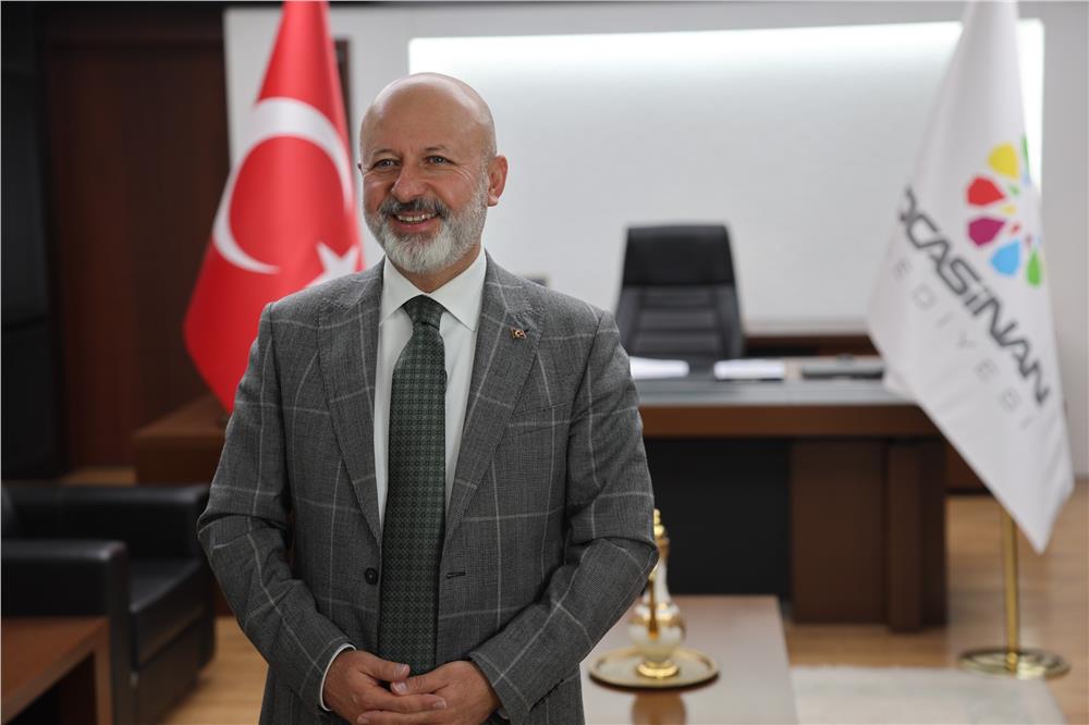 Çolakbayrakdar: Depremzede kardeşlerimizin her daim yanındayız