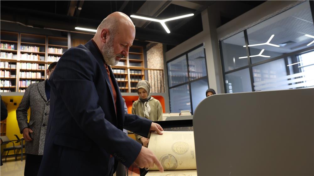 Çolakbayrakdar: Sinan Kütüphaneleri'yle okuyan bir nesil yetişmesine katkı sunuyoruz