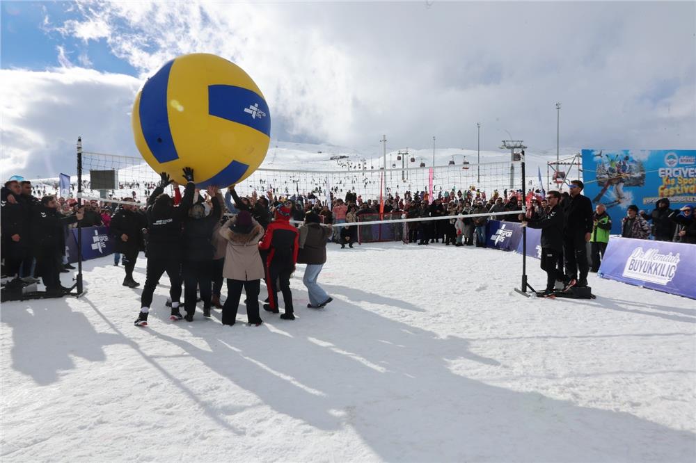 Erciyes'te rekor kırıldı, ziyaretçi sayısı 3 milyonu aştı