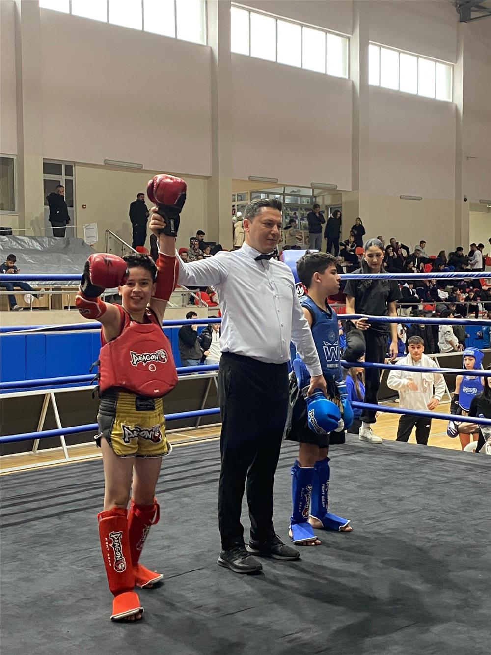 Kayseri Muaythai Okul Sporları Müsabakaları tamamlandı