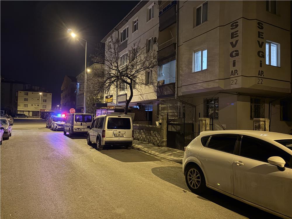 Kayseri'de bir şahıs eniştesinin evini kurşunladı