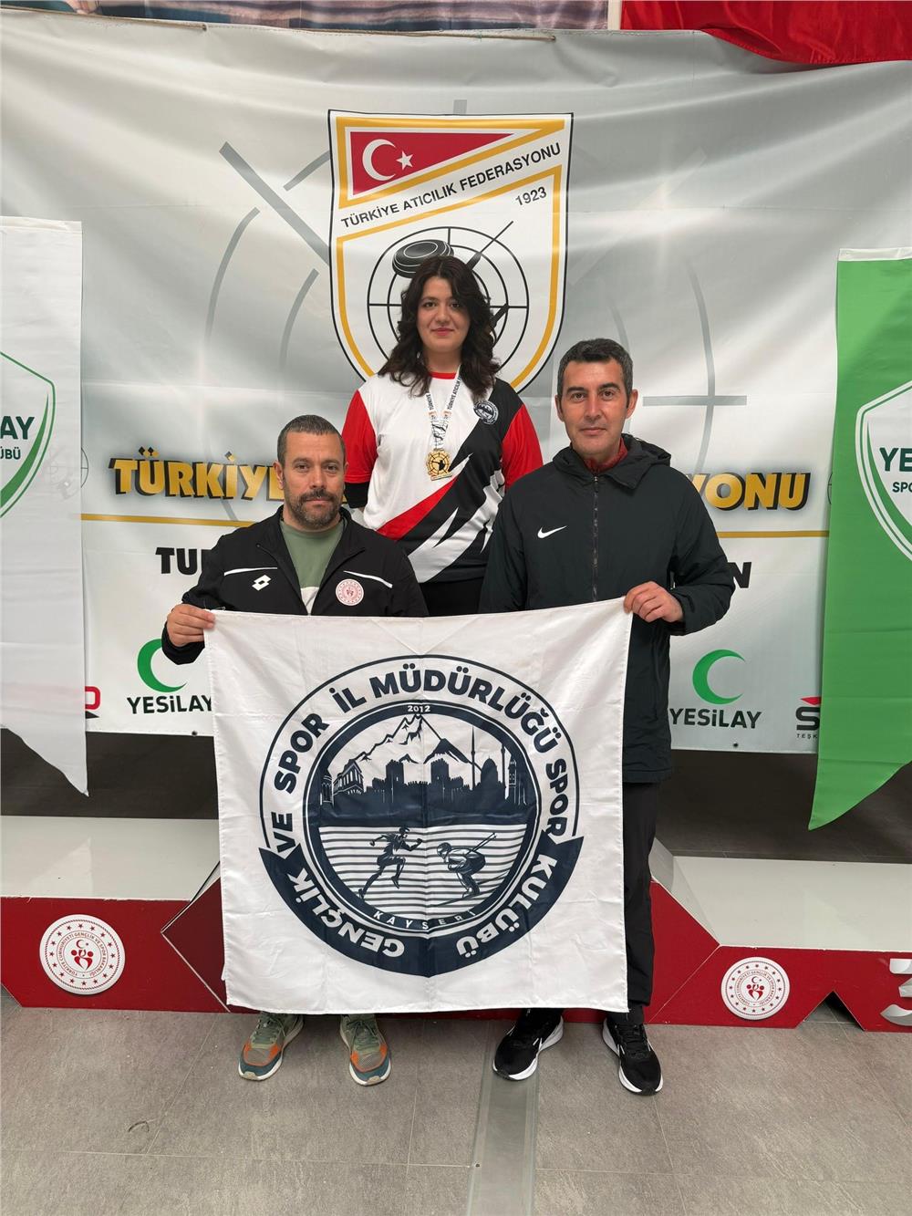 Atıcılık yarışlarında Kayseri rüzgarı
