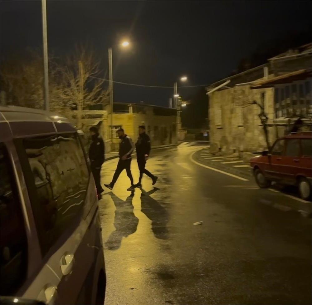 Cezaevinden izinli çıkan şahıs iki saat içerisinde 2 kez alkollü yakalandı