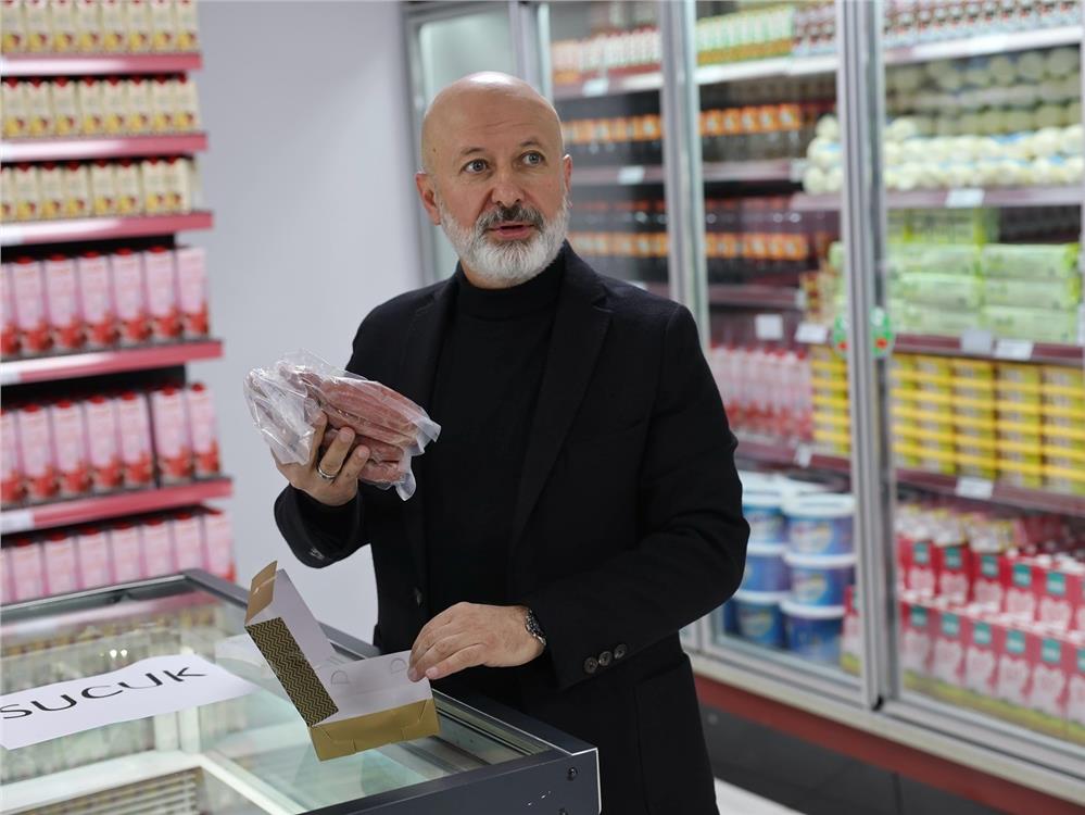 Çolakbayrakdar: Her türlü ihtiyaca yanıt veren Dost Eli ile yanındayız