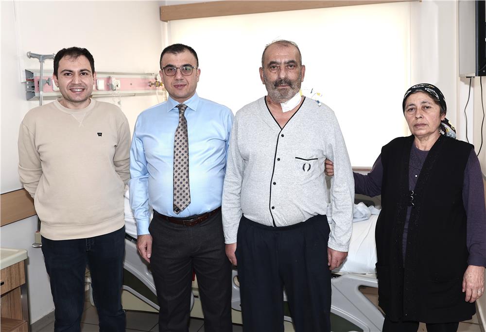 Erciyes Üniversitesi Hastaneleri'nde Kayseri'nin ilk minimal invaziv mitral kapak ameliyatı yapıldı