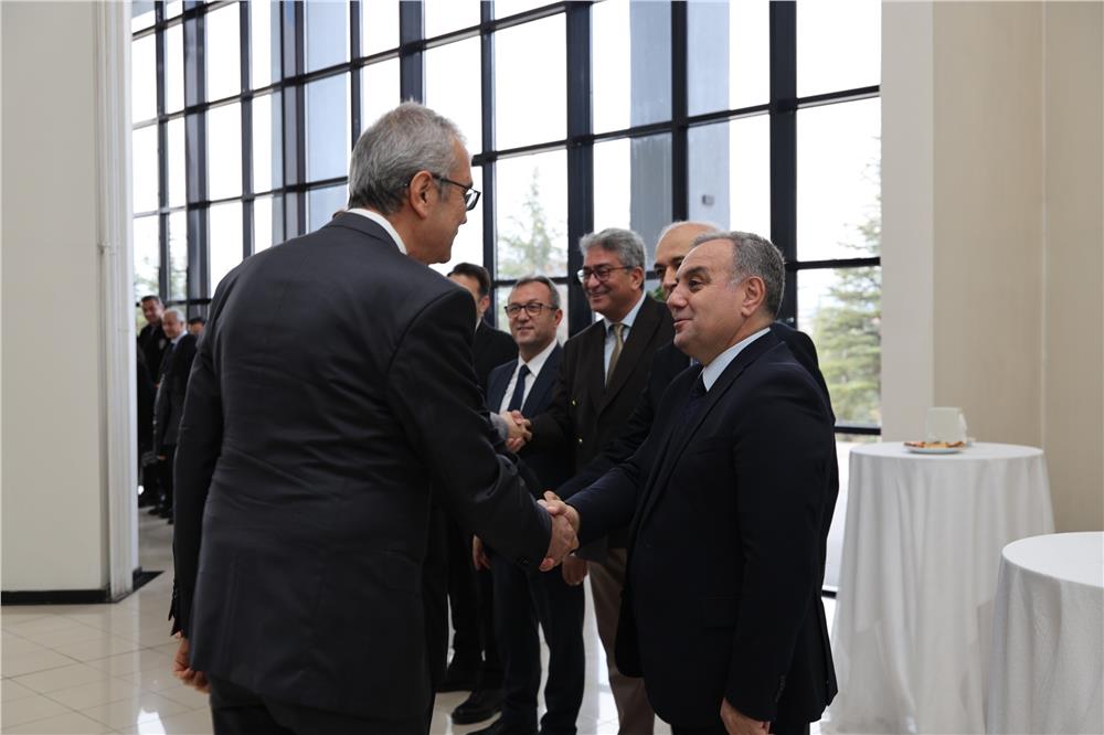 Erciyes Üniversitesi’nde bayramlaşma töreni gerçekleştirildi