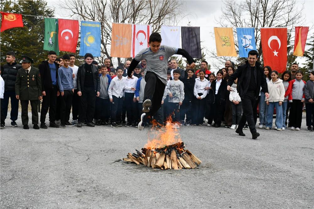 Tomarza'da Nevruz Bayramı coşkuyla kutlandı
