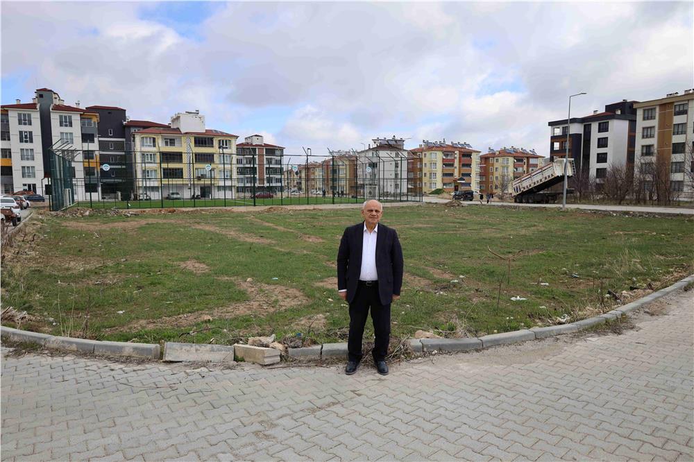 Başkan Öztürk'ten yarı olimpik havuz müjdesi