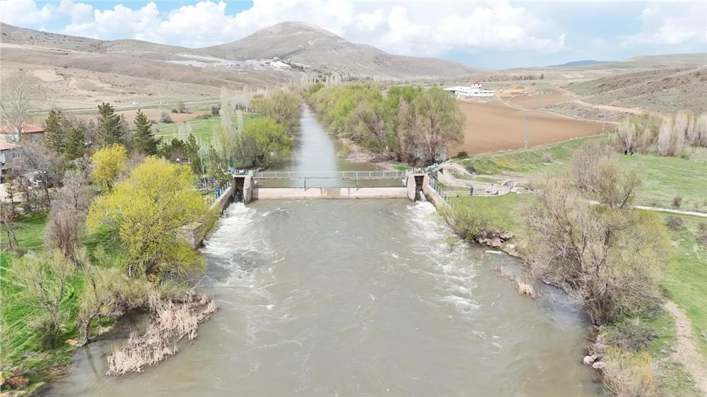 Tomarza'da çiftçiler taşkın riskine karşı uyarıldı