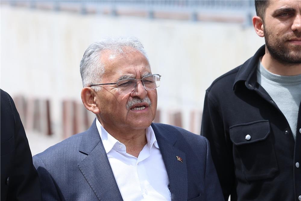 Büyükkılıç: Şehrimizin ulaşım konforunu artırmak için çalışıyoruz