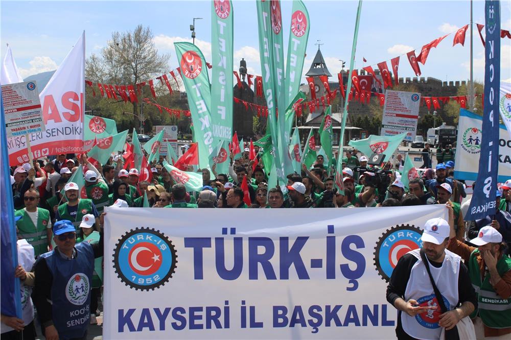 Güven: Çalışanların özgürce, hak arayabildiği bir çalışma hayatı güvence altına alınmalıdır