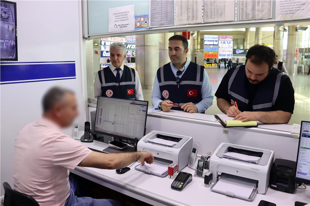 Şehirlerarası otobüs terminalinde 'fiyat' denetimi