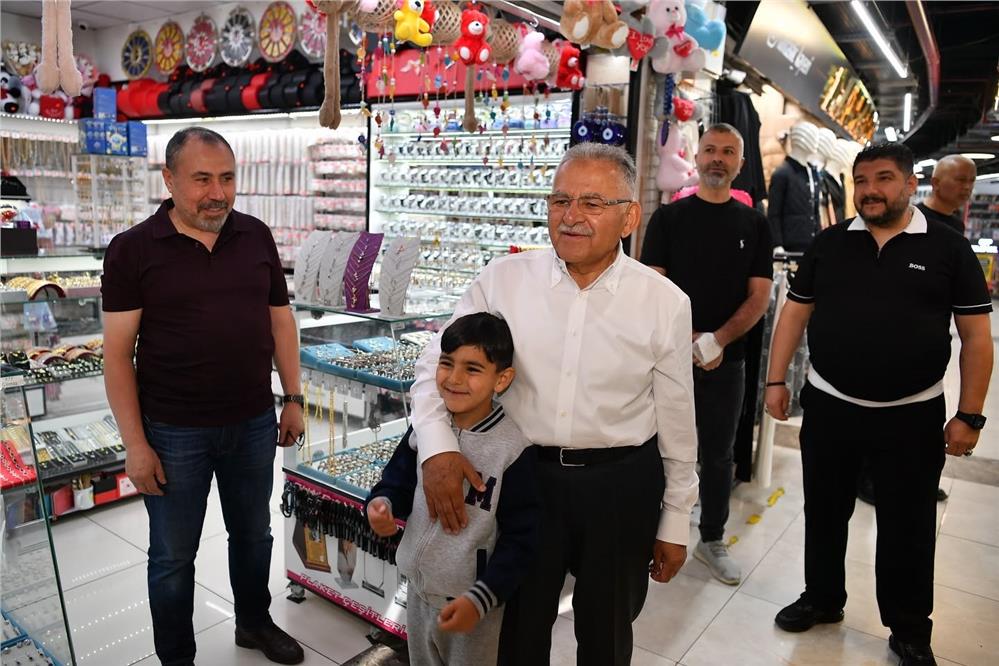 Başkan Büyükkılıç'tan Yeraltı Çarşısı'na ziyaret