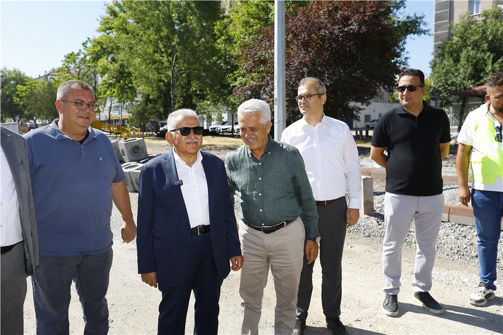 Başkan Büyükkılıç, DSİ-Yeni Sanayi Katlı Kavşağı Projesi'nde incelemelerde bulundu
