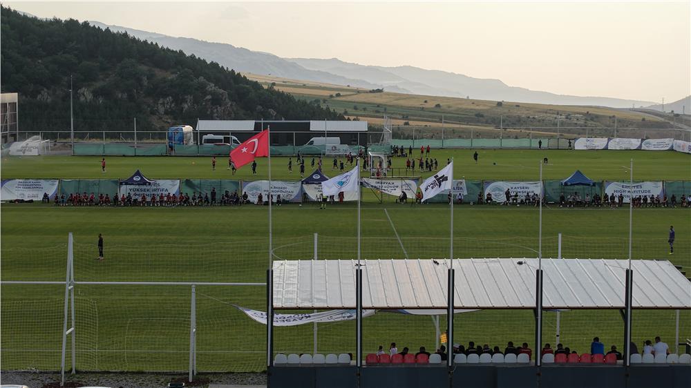 Büyükşehir'in spor vizyonu Erciyes'i yeni sezonun vazgeçilmez kamp merkezi yapıyor