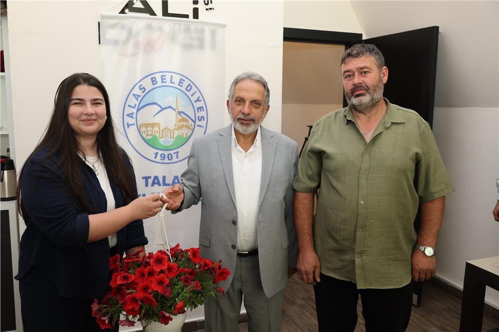Çiçek Şenliği Fotoğraf Yarışması'nda ödüller sahiplerini buldu