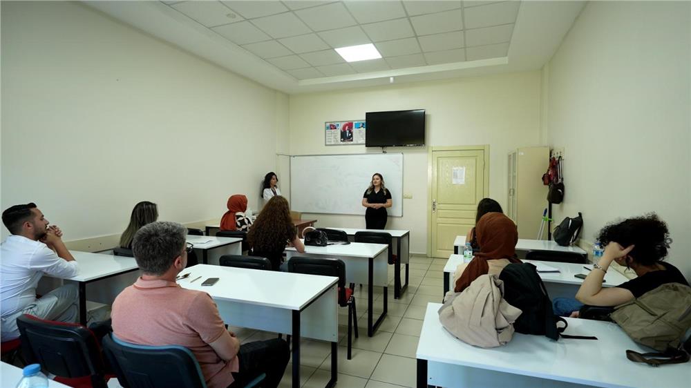 Ücretsiz İngilizce ve Almanca Konuşma Kulübü açıldı