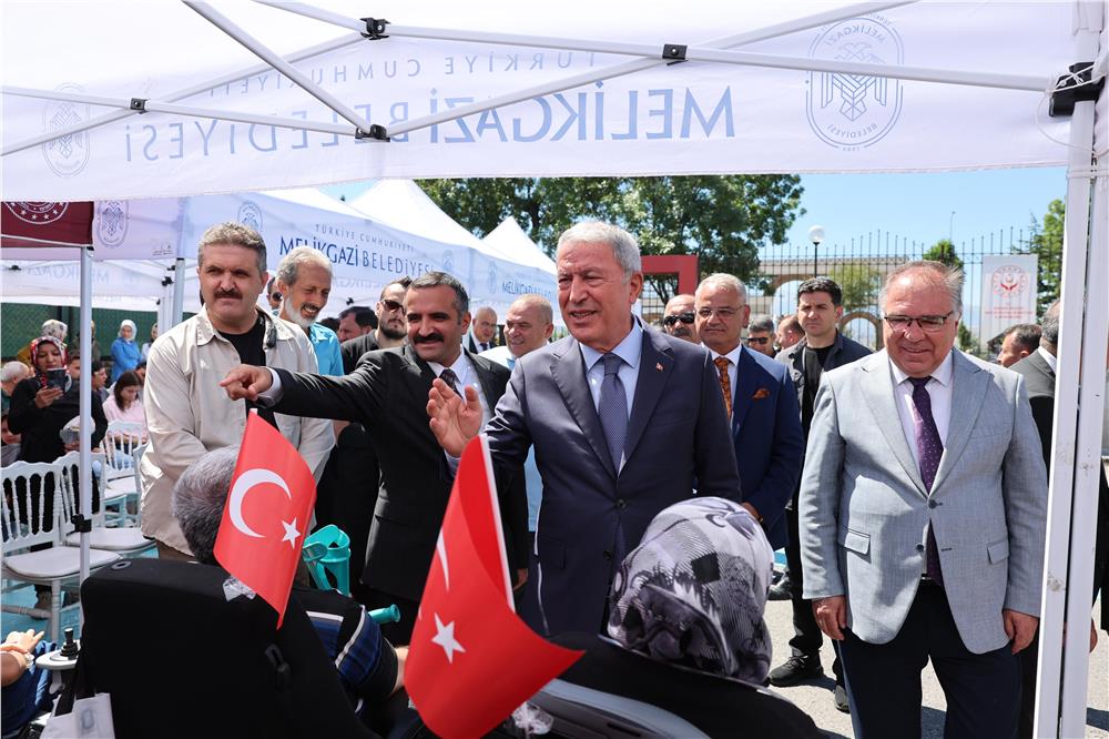 Akülü araç ve tekerlekli sandalye teslim töreni düzenlendi