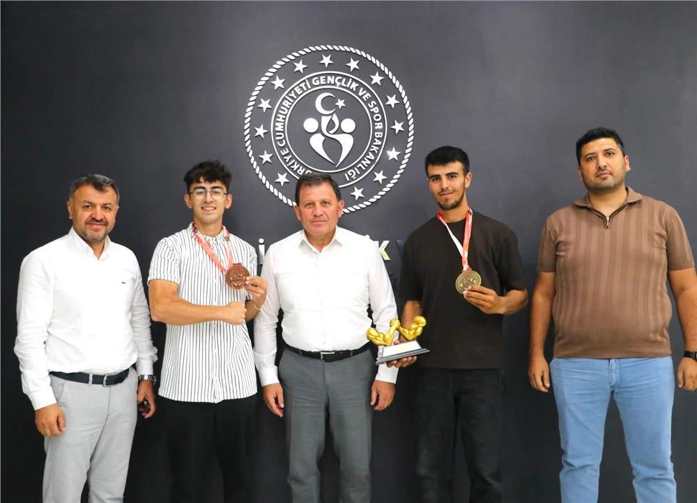 Bilek güreşinde Kayseri’den büyük başarı
